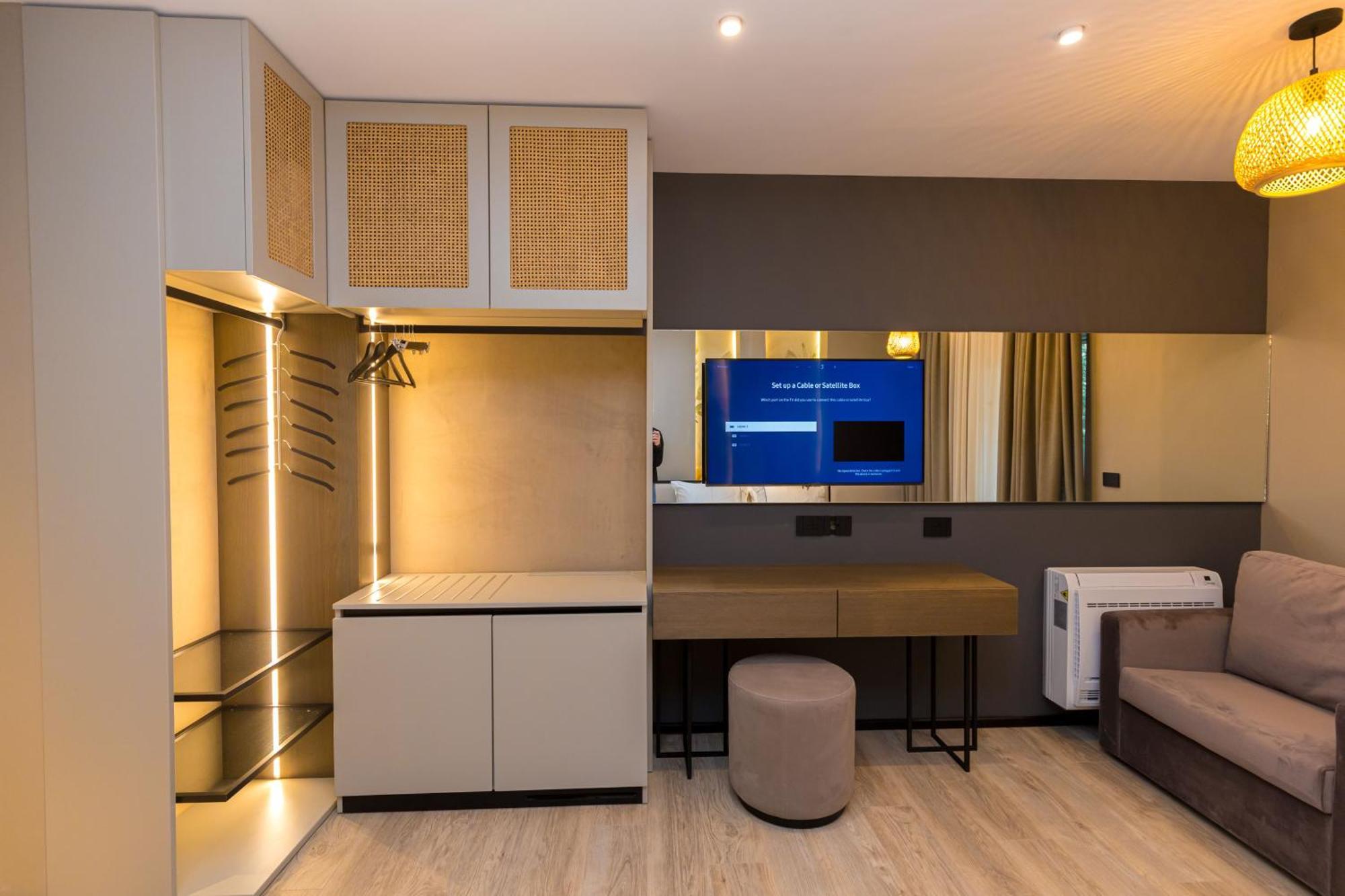 Diora'S Hotel And Apartments فلورا الغرفة الصورة